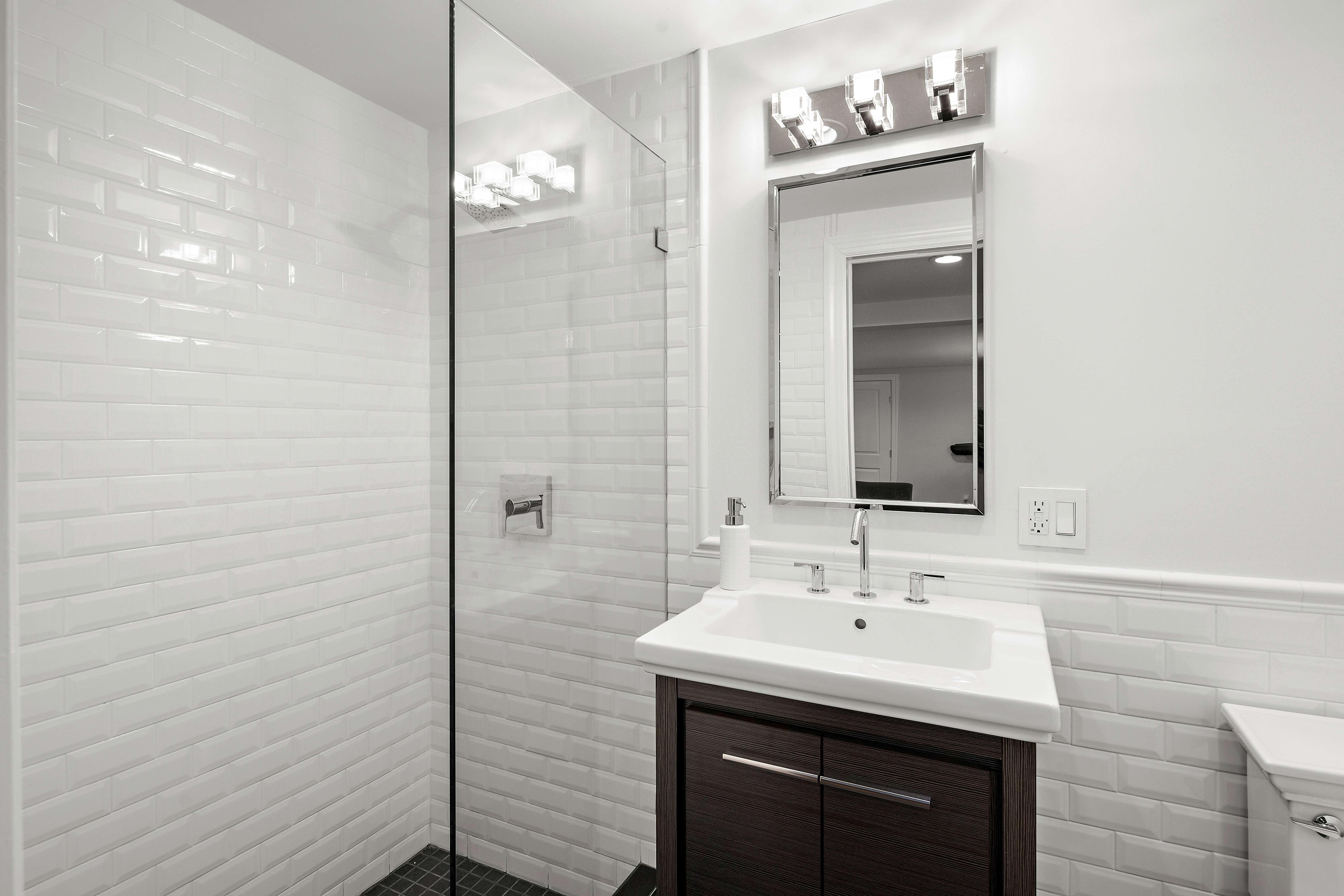 8008 Harbor View Terrace Brooklyn, NY 11209 - Photo 24 of 29