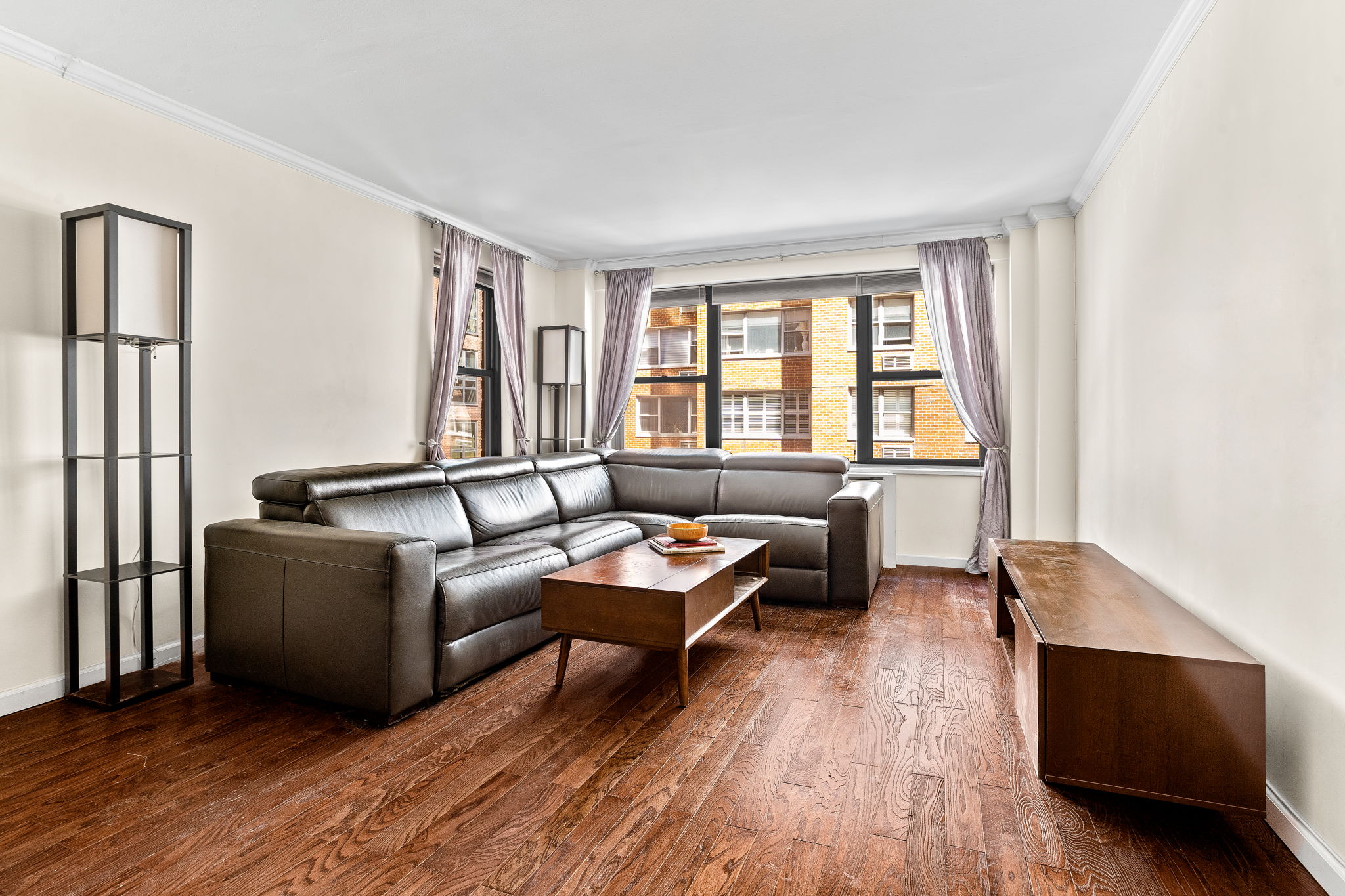 420 East 55th Street, Unit 4L Manhattan, NY 10022 - Photo 2 of 13