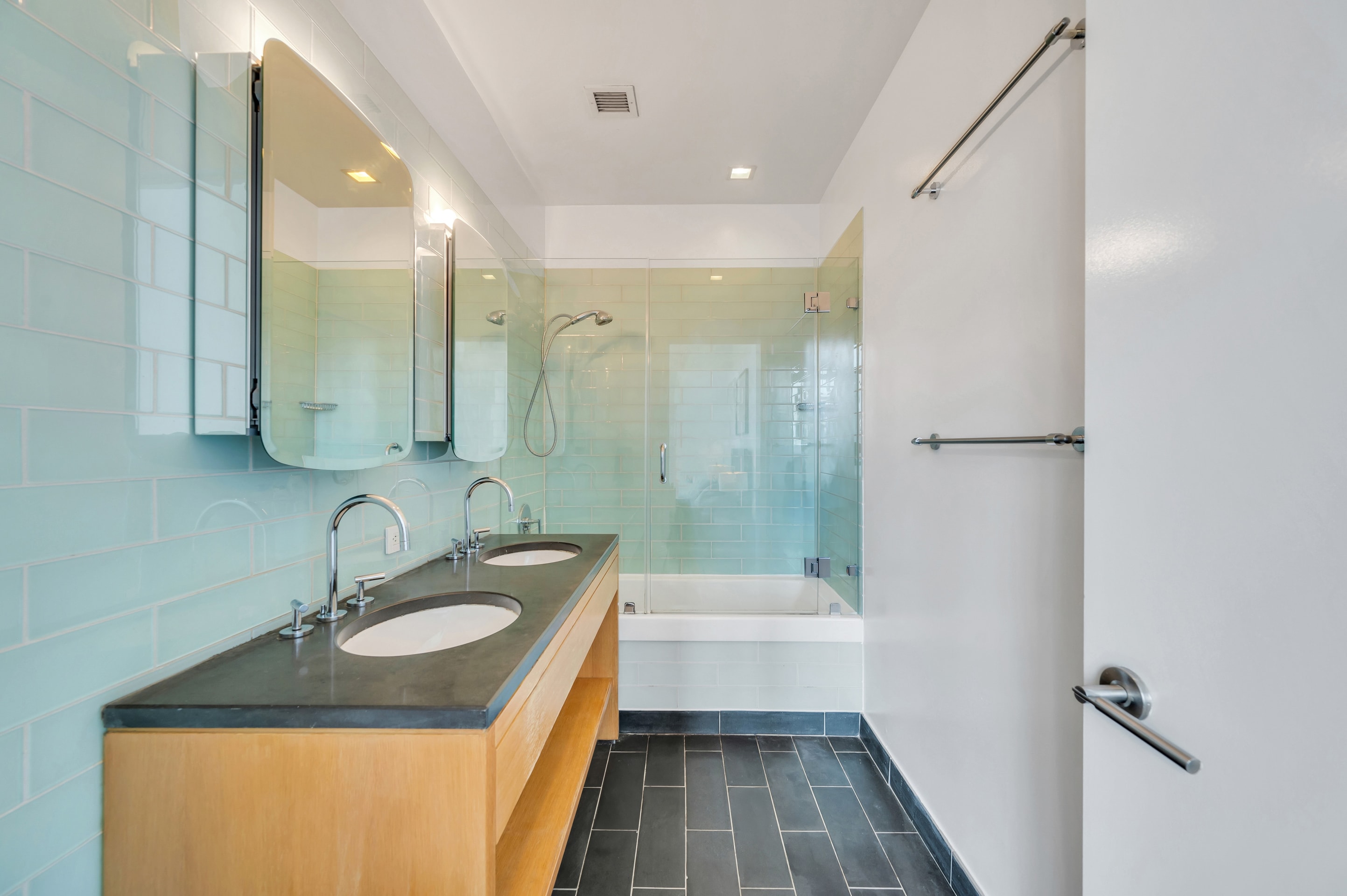 310 West 52nd Street, Unit 16C Manhattan, NY 10019 - Photo 10 of 13