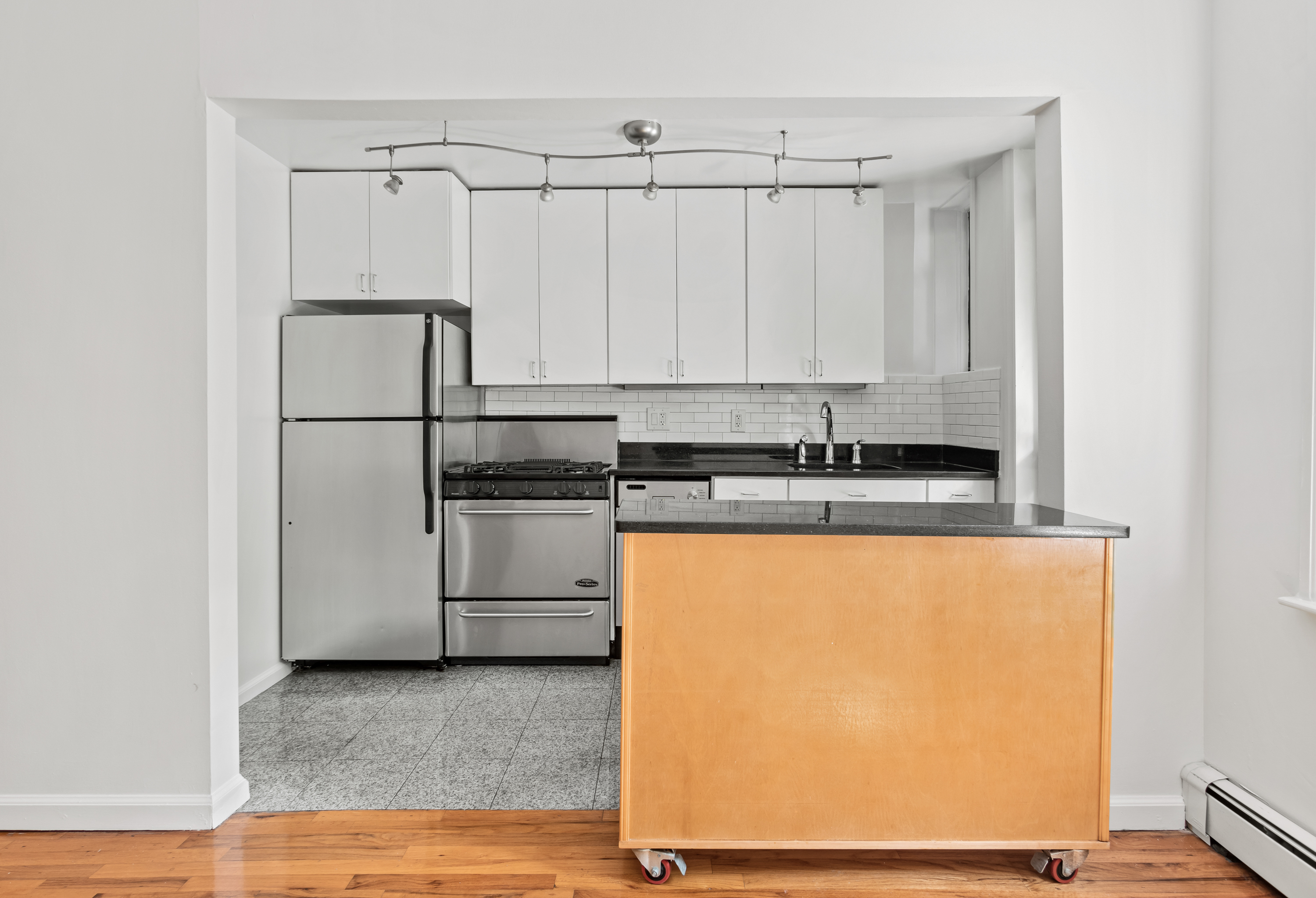 192 Berkeley Place, Unit 1 Brooklyn, NY 11217 - Photo 6 of 9