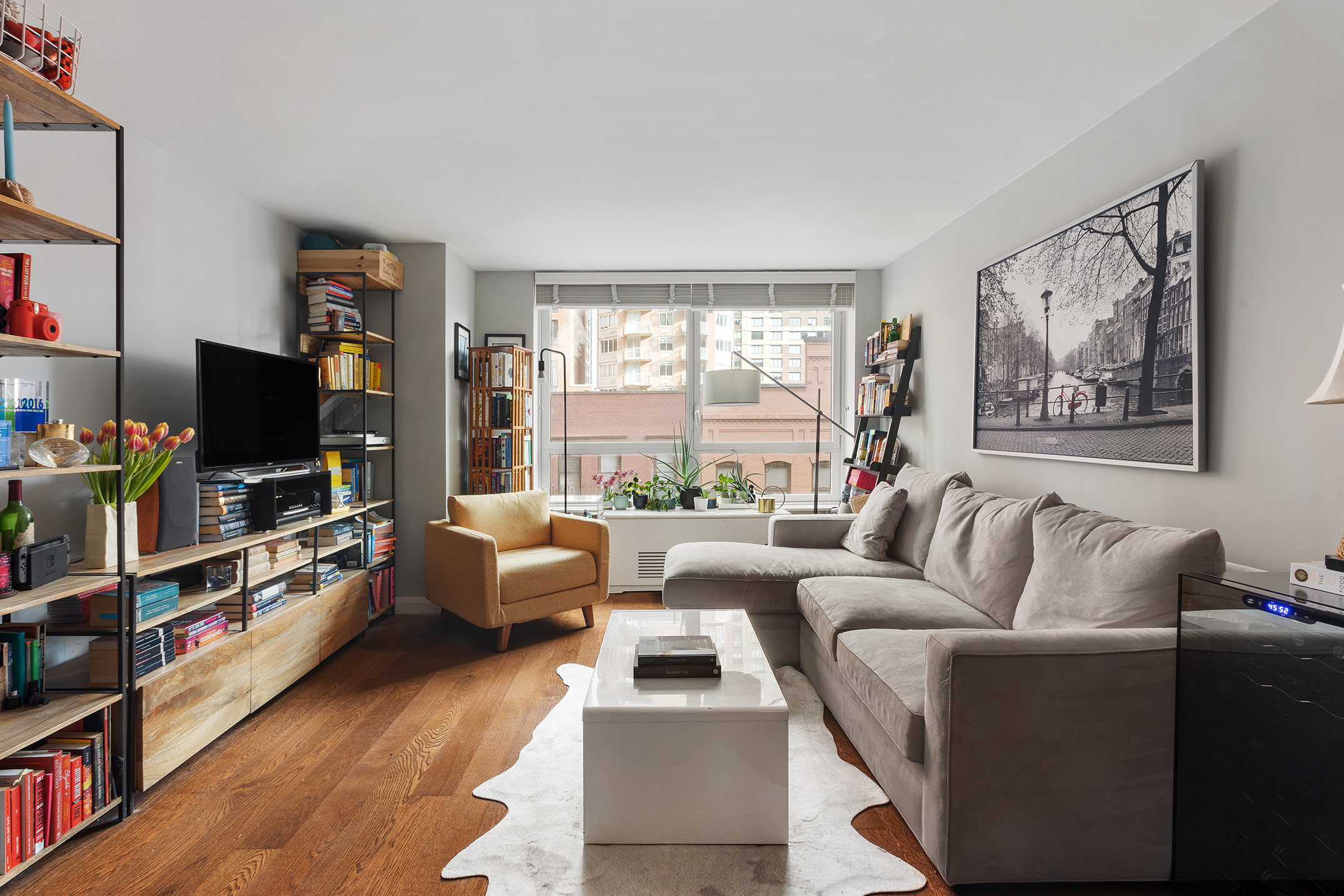 200 East 94th Street, Unit 420 Manhattan, NY 10128 - Photo 2 of 7