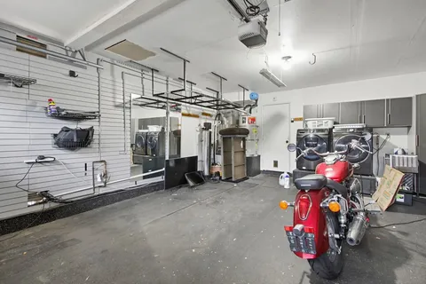 $1,049,000 | 9525 High Park Lane, San Diego, CA 92129