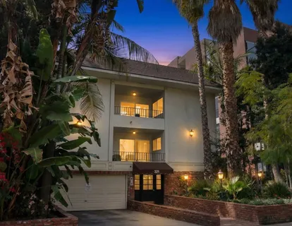 $1,599,000 | 321 North Palm Drive, Unit 3, Beverly Hills, CA 90210
