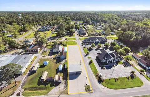 $400,000 | 697 West Cherry Street, Jesup, GA 31545