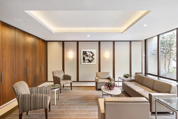 $865,000 | 130 East 18th Street, Unit 16A | Gramercy