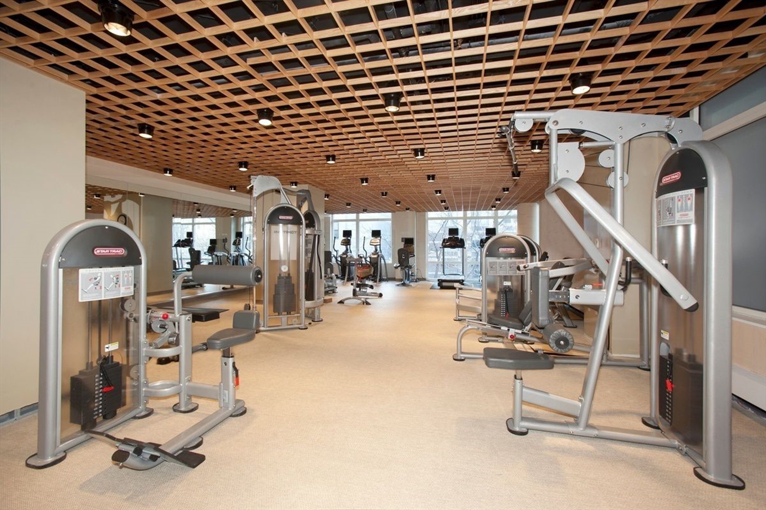 305 East 85th Street, Unit PHC Manhattan, NY 10028 - Photo 24 of 27