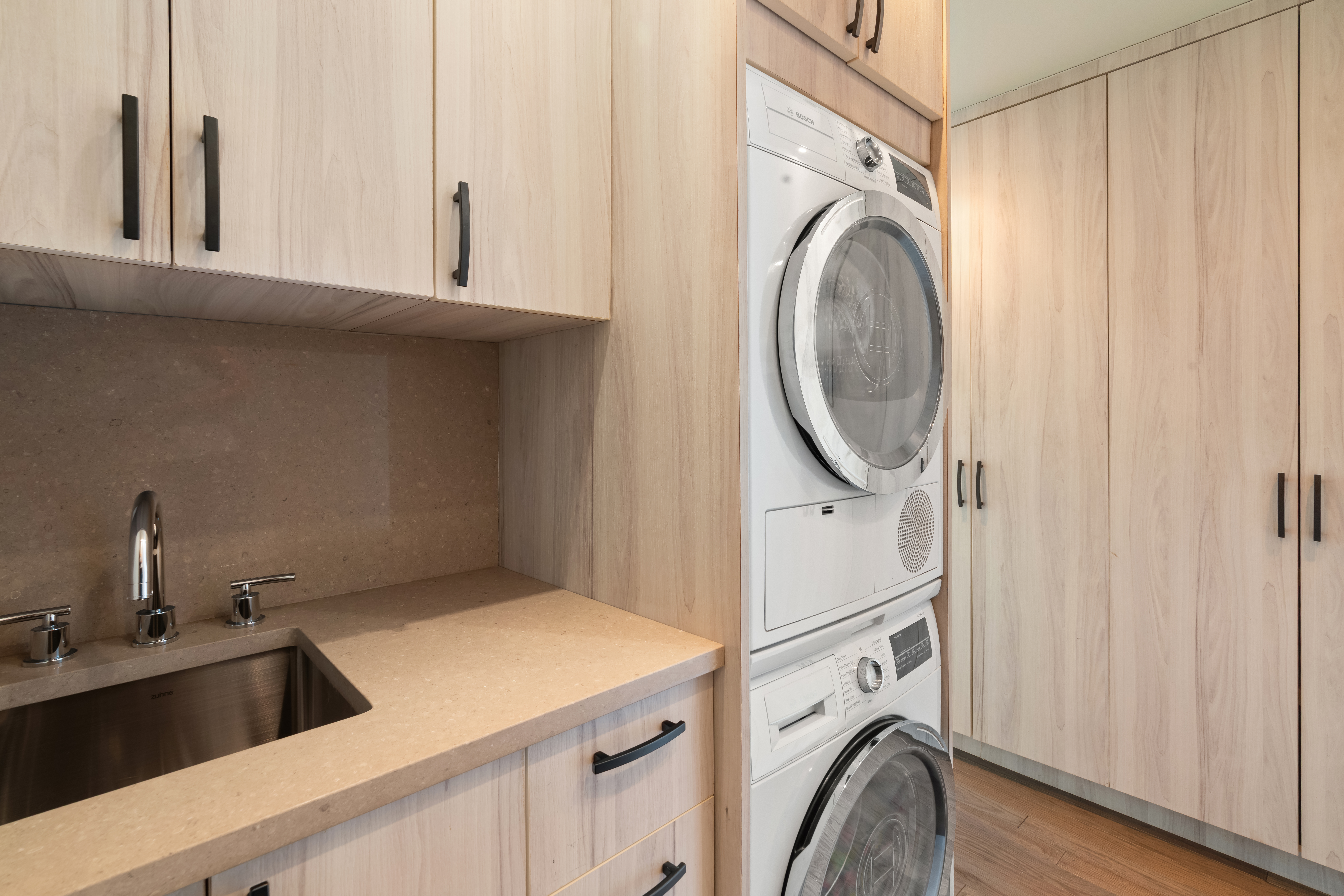111 Hicks Street, Unit 16LM Brooklyn, NY 11201 - Photo 12 of 16 a utility room with dryer and washer