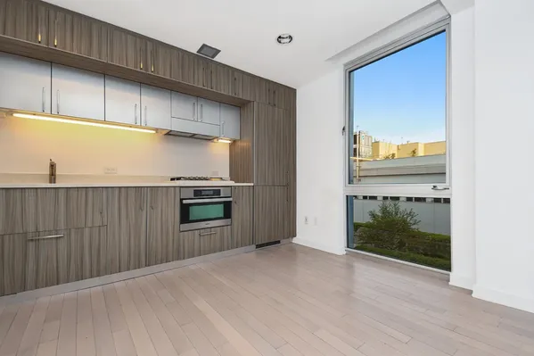 $3,800 | 250 Bedford Avenue, Unit 310 | Williamsburg