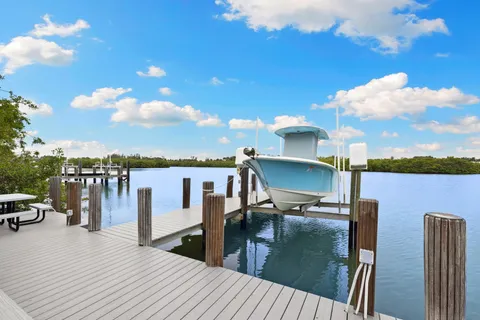 $14,900,000 | 3695 Gordon Drive, Naples, FL 34102