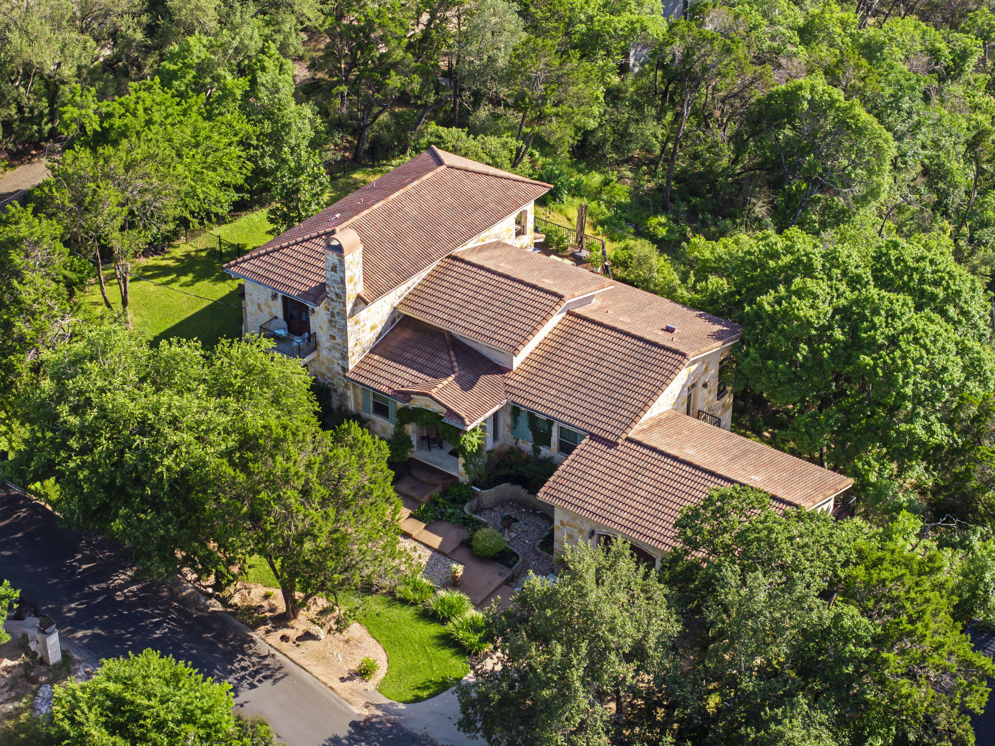 1607 The High Road Austin, TX 78746 - Photo 28 of 28 an aerial view of a house