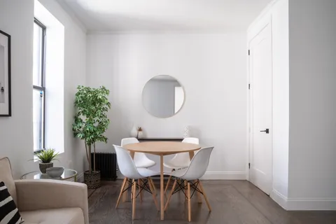 $645,000 | 17 East 17th Street, Unit D4 | Prospect Park South