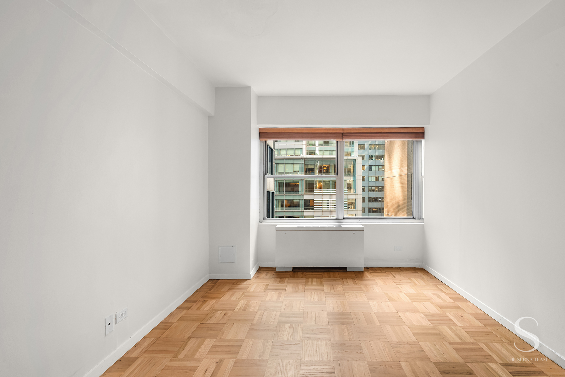 118 East 60th Street, Unit 7F Manhattan, NY 10022 - Photo 7 of 18 Gallery Image 7