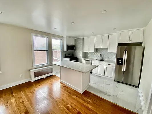 $2,895 | 6921 6th Avenue, Unit 3 | Bay Ridge