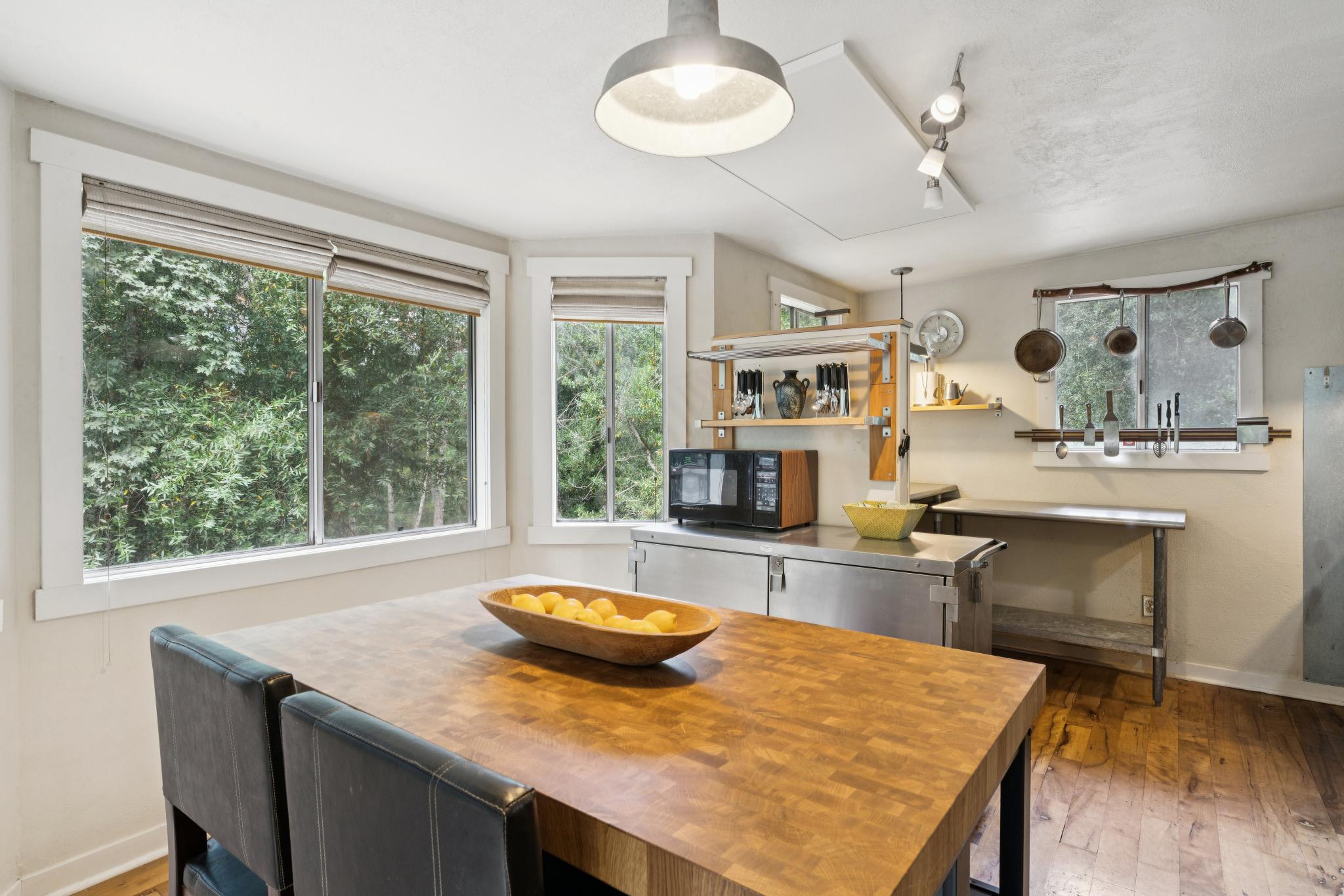 5444 Gates Road Santa Rosa, CA 95404 - Photo 9 of 25 Gallery Image 9