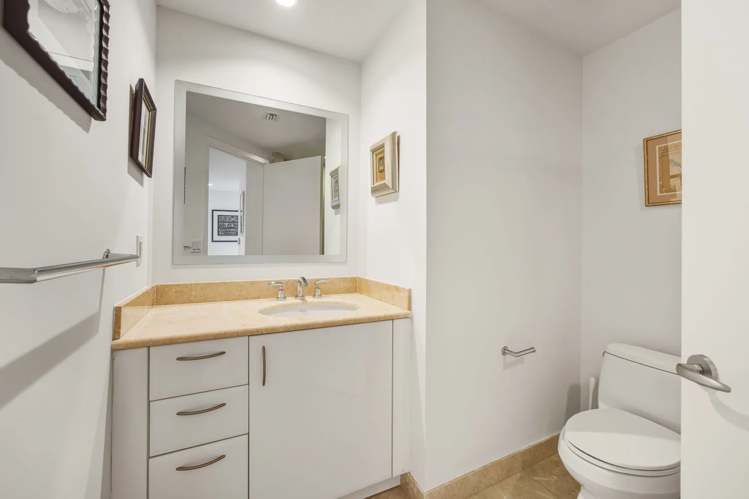 $2,095,000 | 1331 Brickell Bay Drive, Unit 2807, Miami, FL 33131