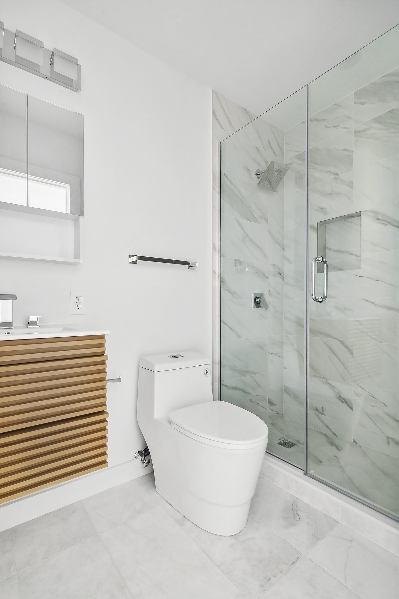 473 Union Street, Unit 1 Brooklyn, NY 11231 - Photo 6 of 15 a bathroom with a bathtub and shower