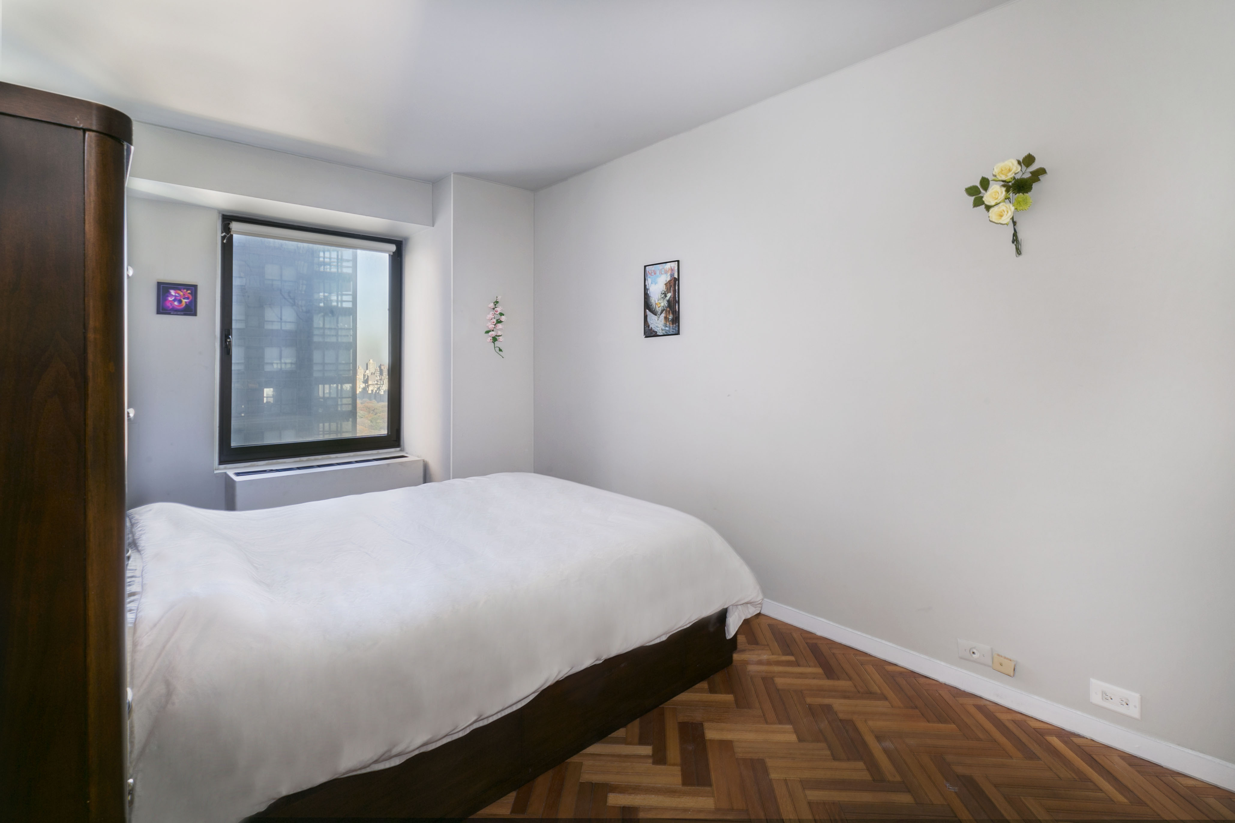 150 West 56th Street, Unit 3204 Manhattan, NY 10019 - Photo 4 of 6