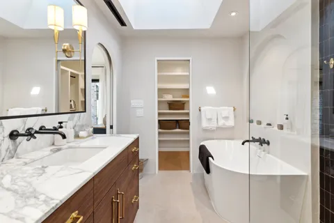 $995,000 | 2508 Comburg Castle Way, Austin, TX 78748