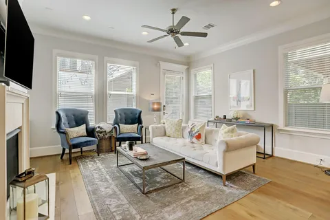 $1,275,000 | 420 West 18th Street, Houston, TX 77008