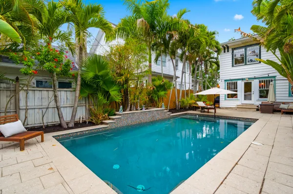 $1,549,000 | 816 16th Avenue Northeast, St. Petersburg, FL 33704