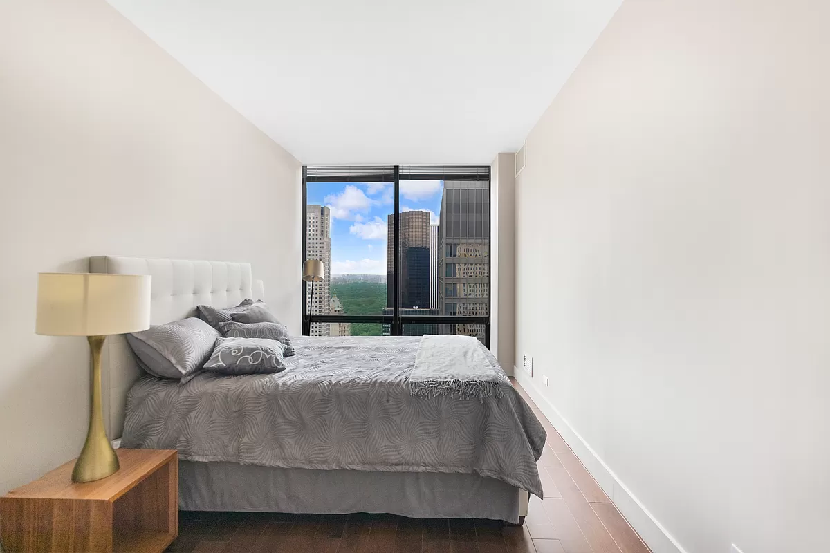 641 5th Avenue, Unit 37D Manhattan, NY 10022 - Photo 10 of 12