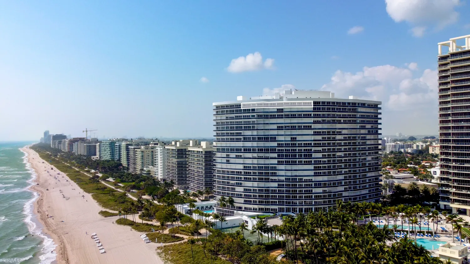 $6,598,000 | 9601 Collins Avenue, Unit T3, Bal Harbour, FL 33154