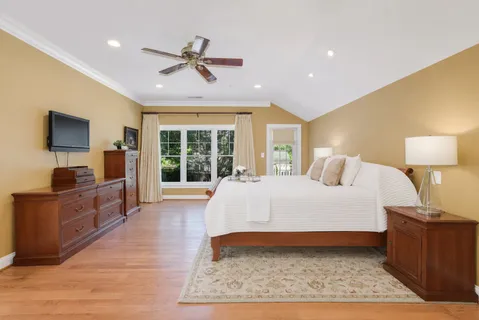 Contact Agent | 5601 Vernon Place, Bethesda, MD 20817