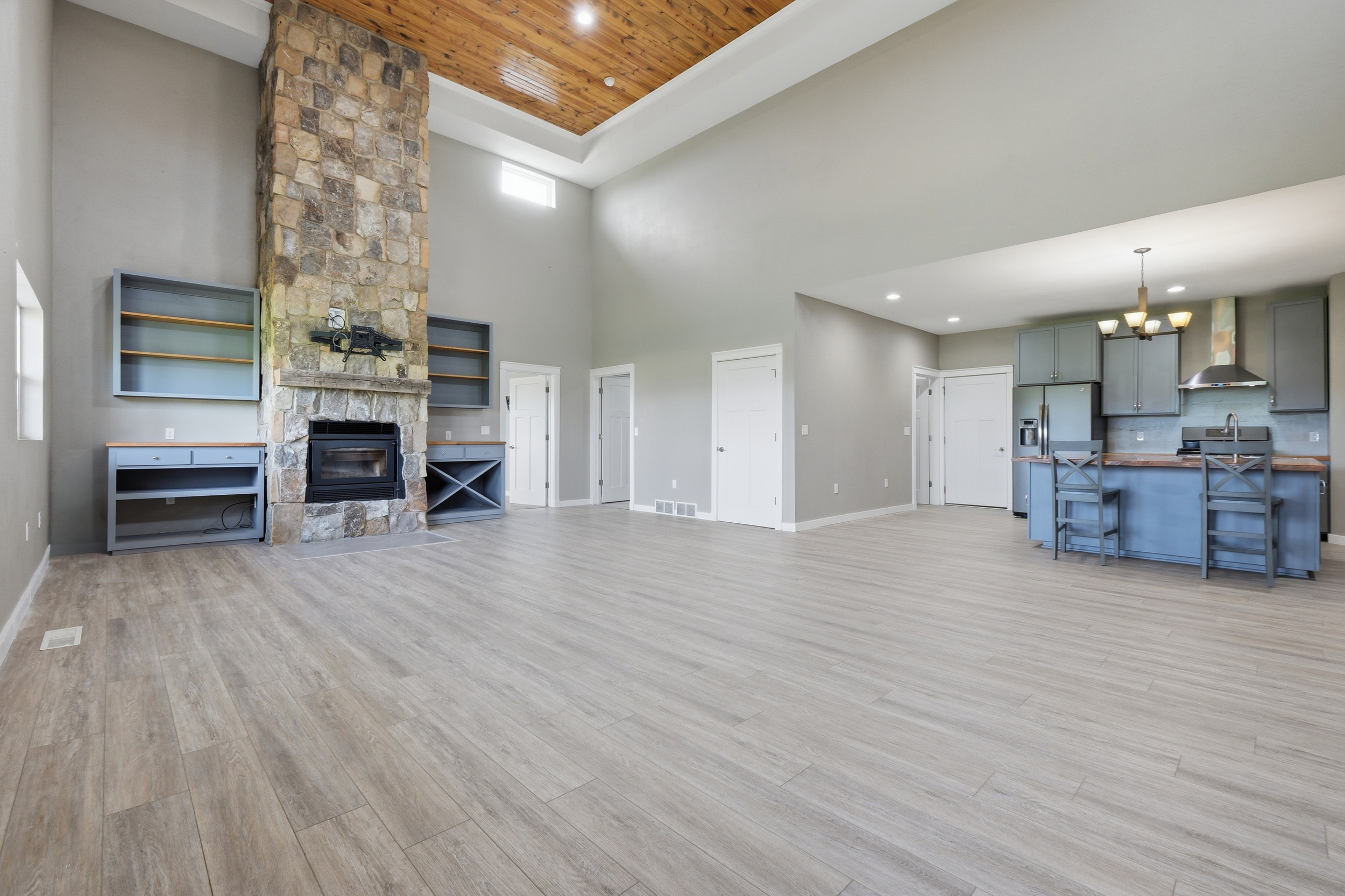 W3335 Bauer Road Leroy, WI 53050 - Photo 6 of 46