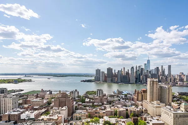 1 Clinton Street, Unit 35C Brooklyn, NY 11201 - Photo 3 of 22