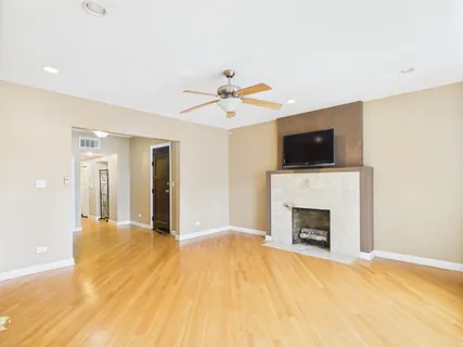 $345,000 | 5237 South Michigan Avenue, Unit 2N, Chicago, IL 60615