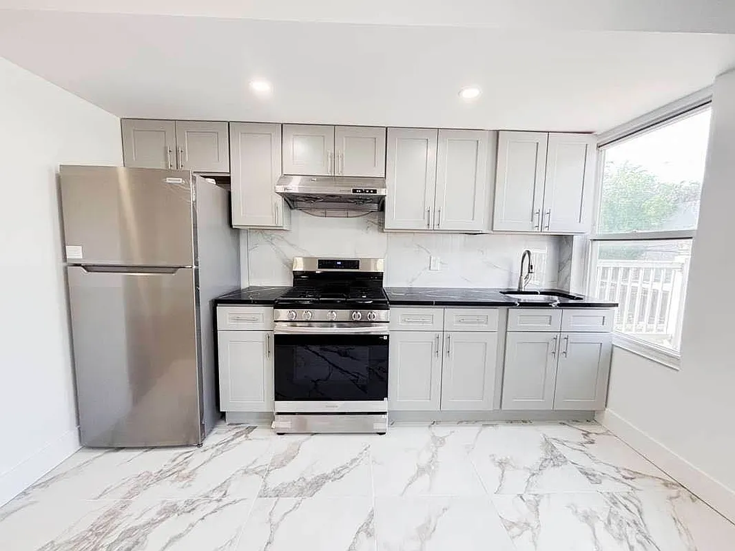 130 30th Street, Unit 2 Brooklyn, NY 11232 - Photo 3 of 12