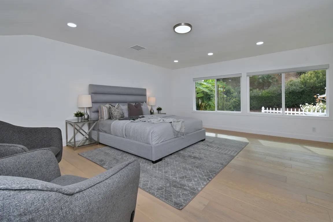 $2,599,000 | 4053 Harclare Lane, Encino, CA 91436