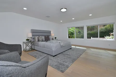 $2,599,000 | 4053 Harclare Lane, Encino, CA 91436