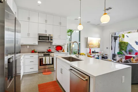 $949,000 | 2699 Majestic Way, Palm Springs, CA 92262