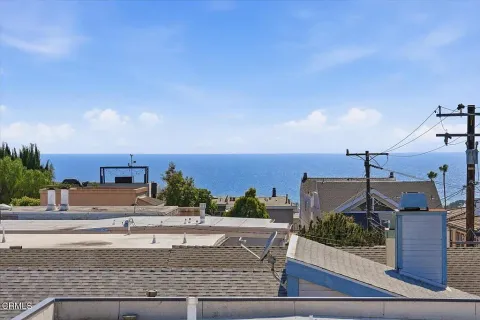 $1,995,000 | 1202 1st Street, Hermosa Beach, CA 90254