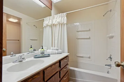 $575,000 | 6985 Blackhawk Place, Colorado Springs, CO 80919