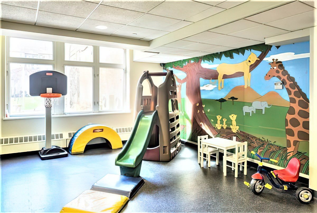 970 Kent Avenue, Unit 602 Brooklyn, NY 11205 - Photo 13 of 16