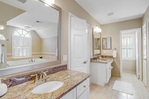 $1,275,000 | 15816 Thistlebridge Drive, Rockville, MD 20853