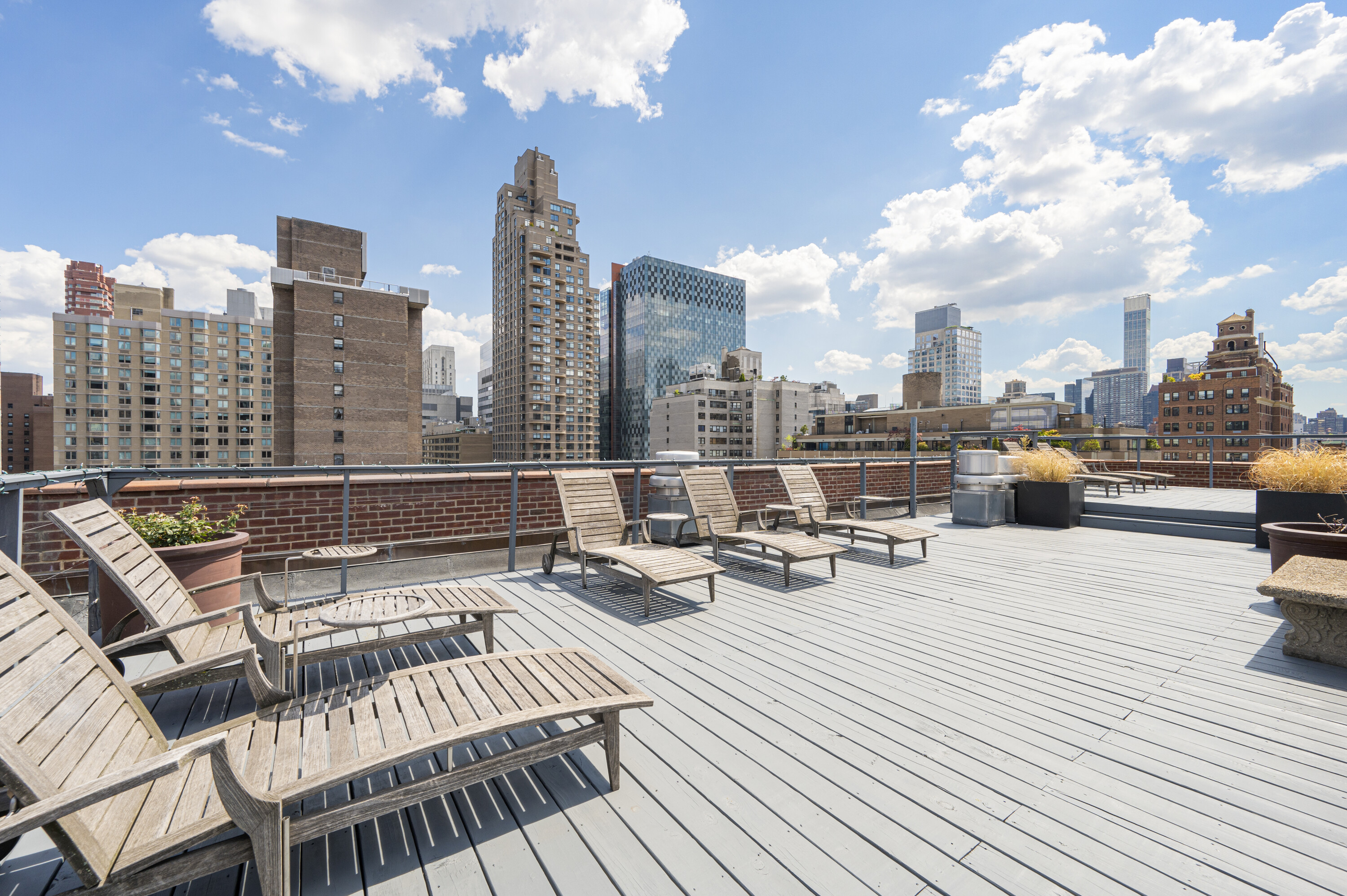 315 East 70th Street, Unit 7D Manhattan, NY 10021 - Photo 11 of 16 a view of a terrace with sitting area