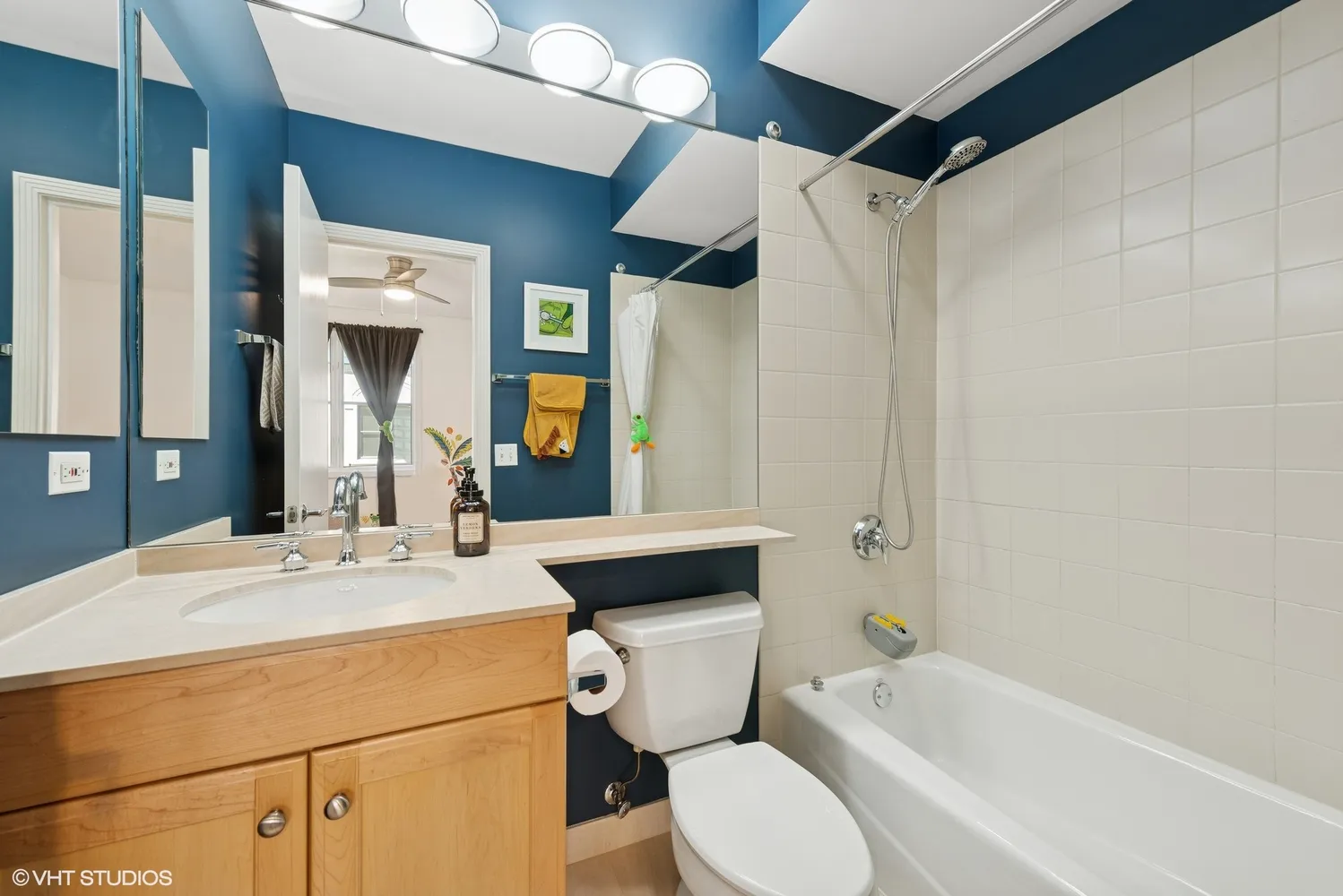 $895,000 | 1816 South Indiana Avenue, Unit G, Chicago, IL 60616