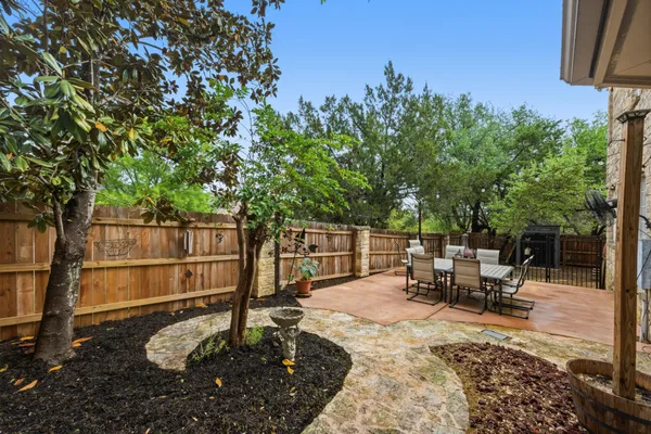 $635,000 | 3216 Lakeway Boulevard, Austin, TX 78734