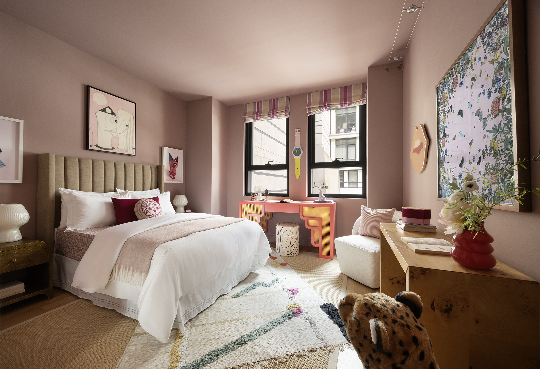 170 East End Avenue, Unit 2A Manhattan, NY 10128 - Photo 10 of 16 a bed room with a bed and a couch