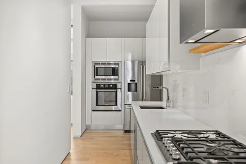 $1,262,500 | East 1st Street, Boston, MA 02127