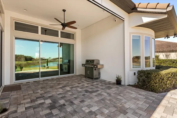 $875,000 | 25920 Roundabout Pointe, Sorrento, FL 32776