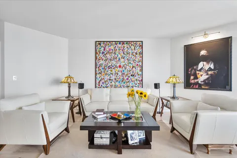 $629,000 | 20191 East Country Club Drive, Unit 1903, Aventura, FL 33180