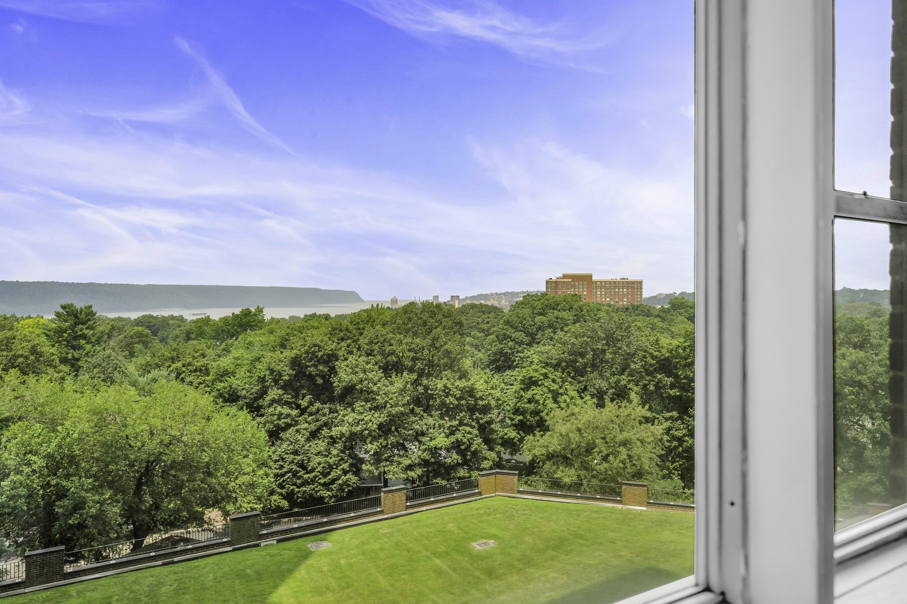 5900 Arlington Avenue, Unit 4X Bronx, NY 10471 - Photo 3 of 19