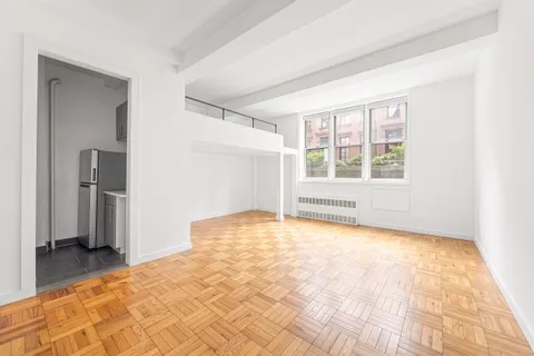 $399,000 | 130 Hicks Street, Unit LD | Brooklyn Heights