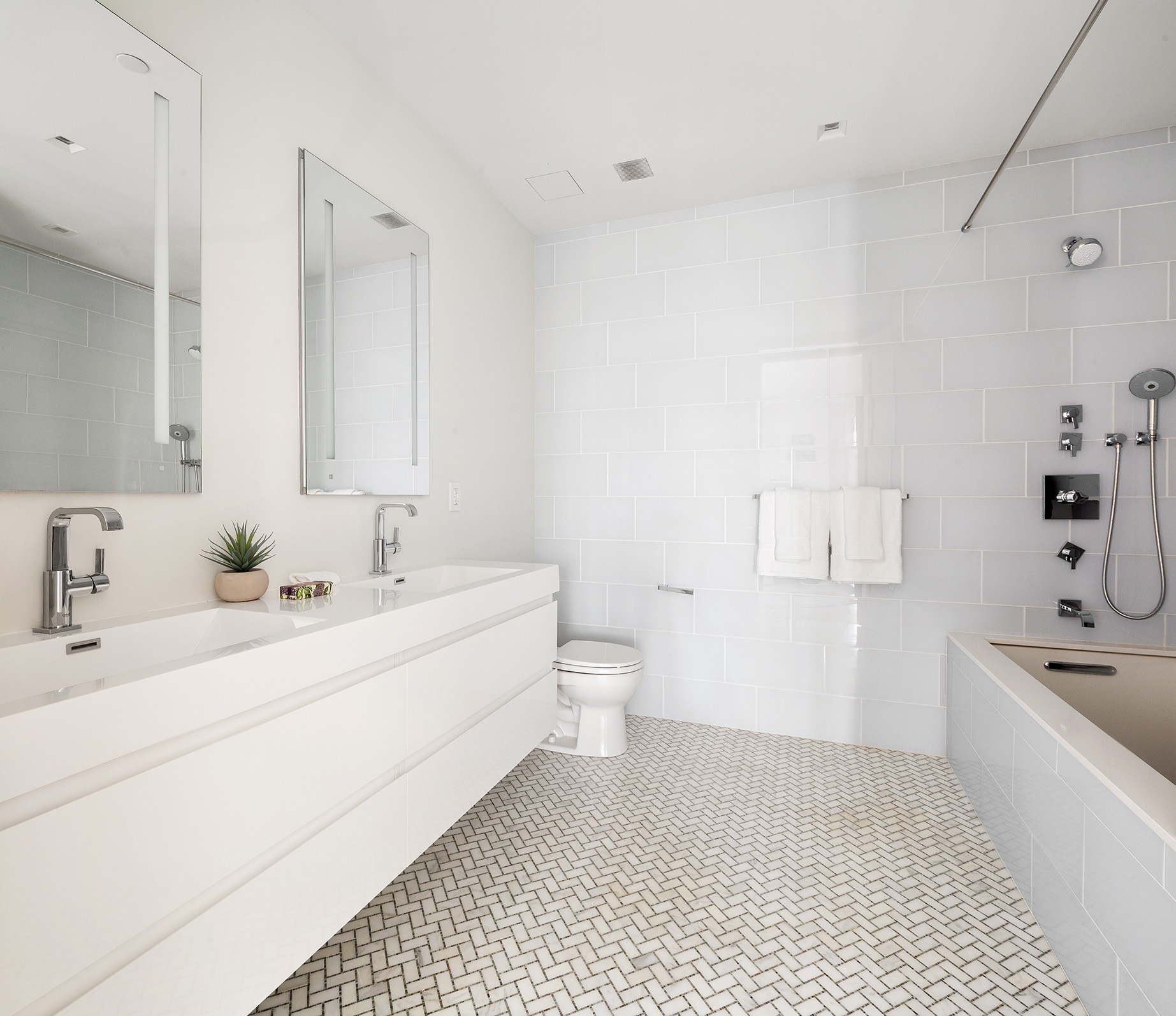 450 East 83rd Street, Unit 21D Manhattan, NY 10028 - Photo 32 of 42