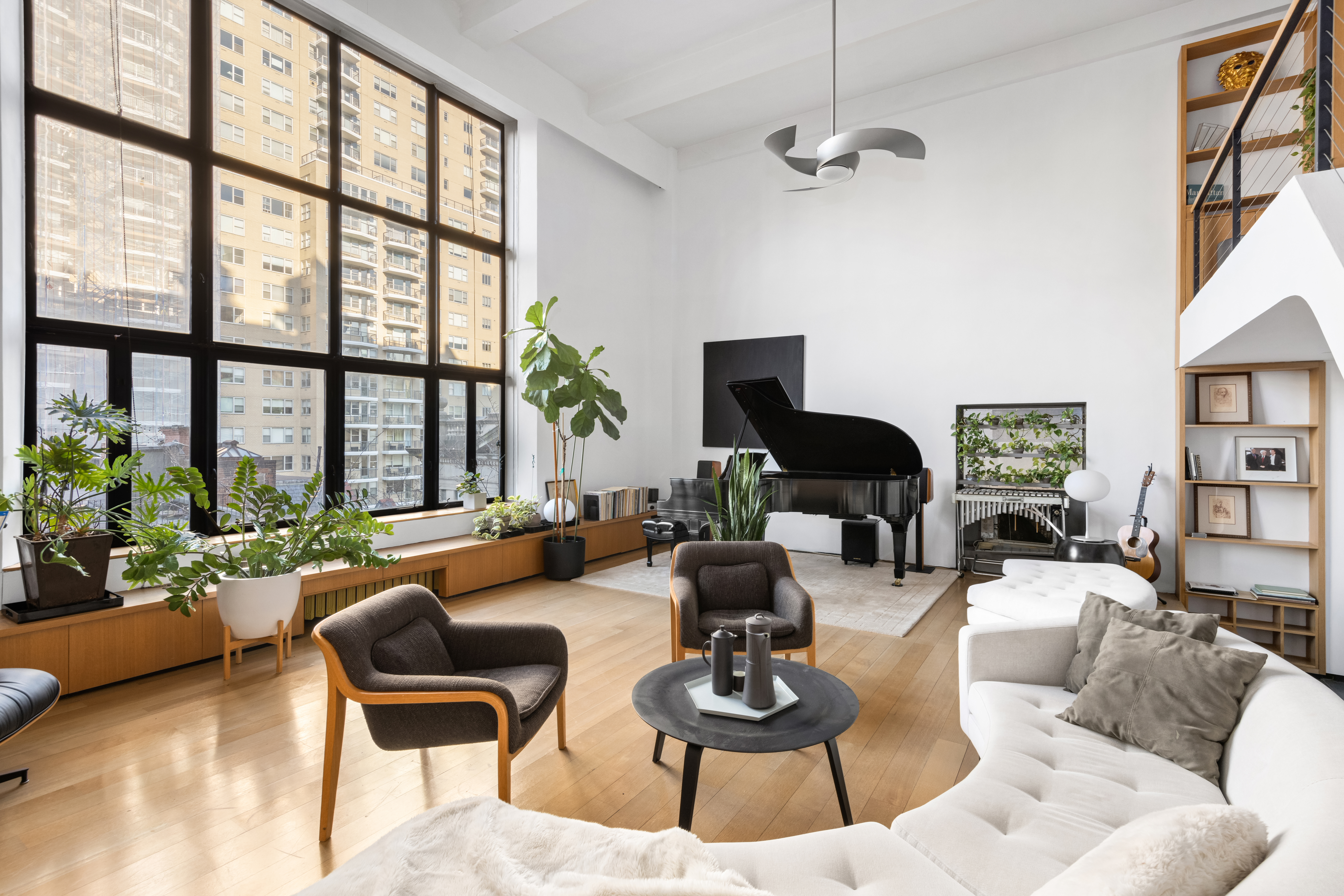 1 West 67th Street, Unit 506 Manhattan, NY 10023 - Photo 10 of 12