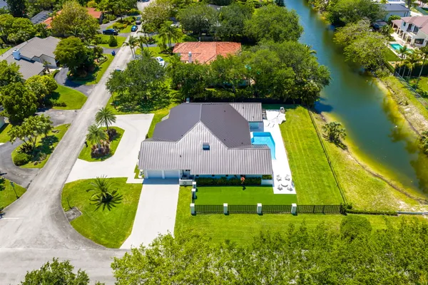 $2,925,000 | 9201 Southwest 102nd Street, Miami, FL 33176